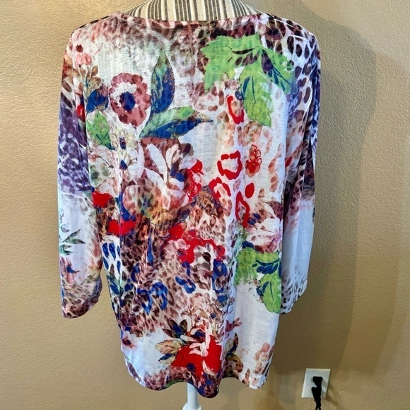 Breckenridge Tunic Top XL Water Color 3/4 Sleeves V-Neck Beaded Neckline Lightwt - Picture 8 of 12